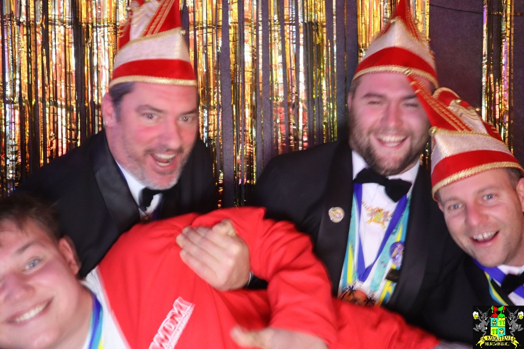 ../Images/Jeugd Opwarmbal Photobooth 347.jpg